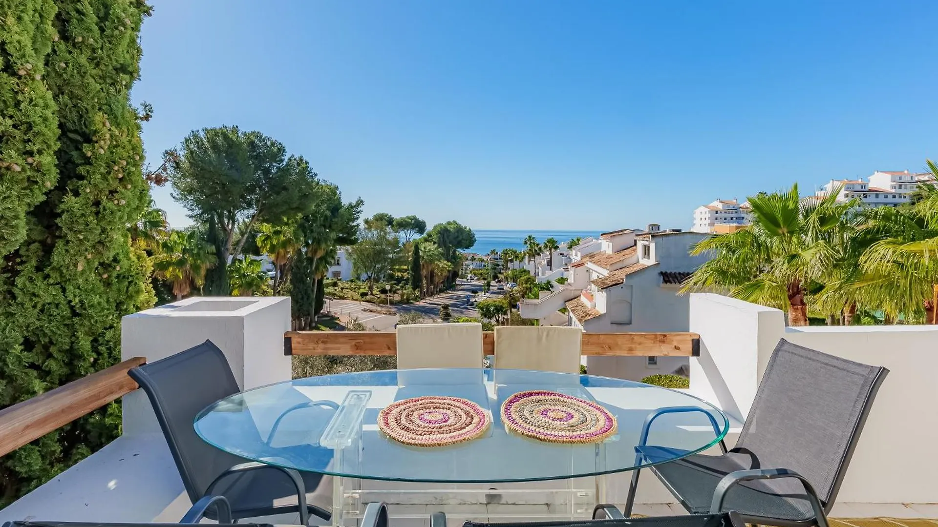 Sea View Luxury Penthouse Miraflores Sitio de Calahonda Spanien